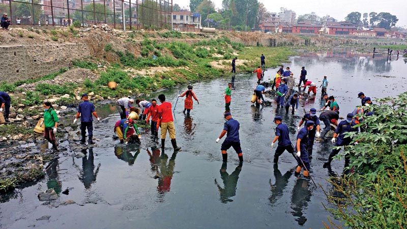 बडादसैँमा पनि रोकिएन वाग्मती सफाइ महाअभियान