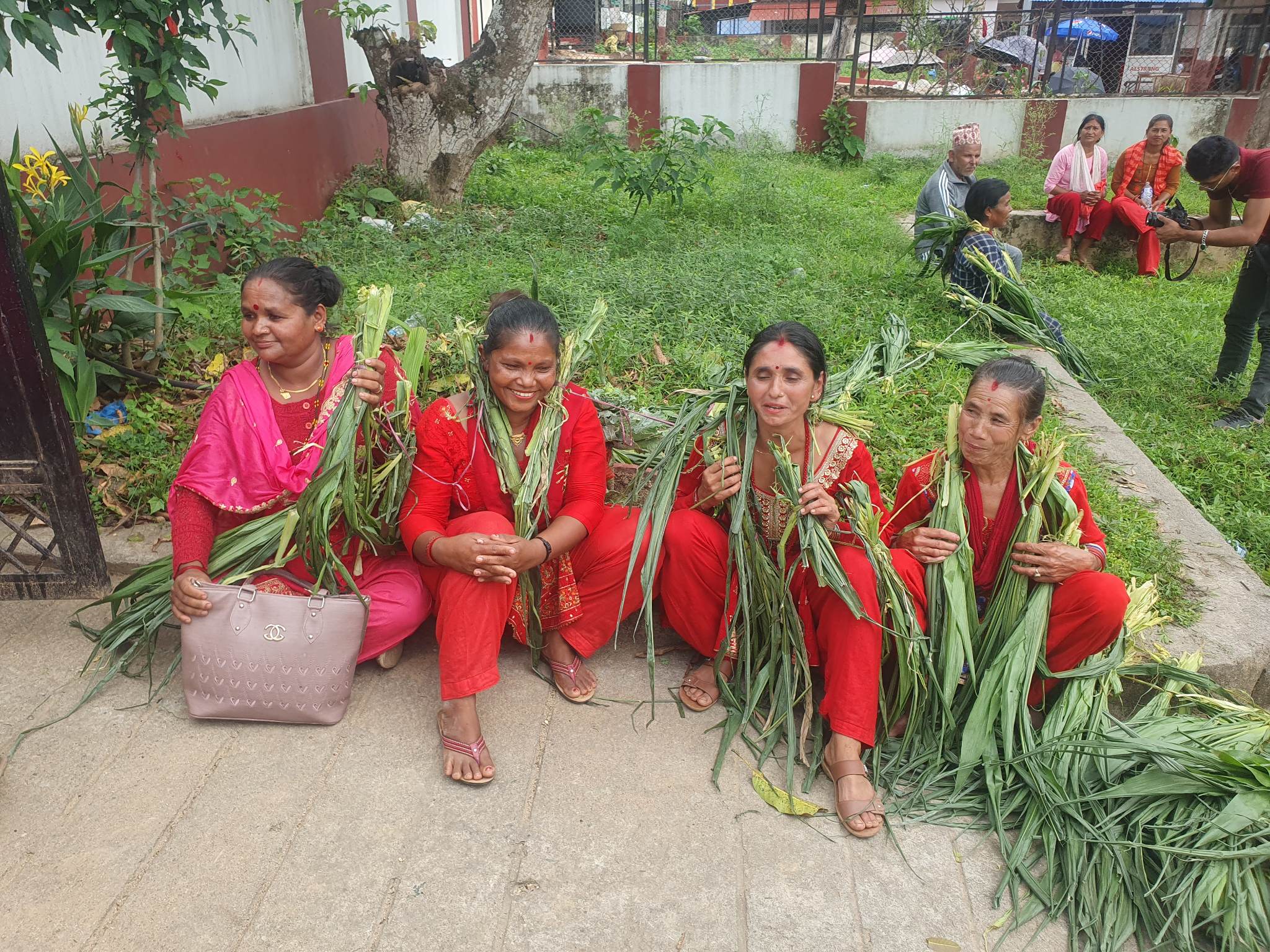 मकै सखाप पारेपछि बाँदर नियन्त्रणको माग राख्दै किसानको नाराबाजी