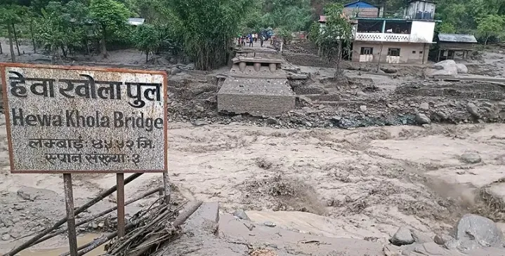 बाढीपहिरो प्रभावितलाई राहत तथा क्षतिपूर्ति उपलब्ध गराउन निर्देशन