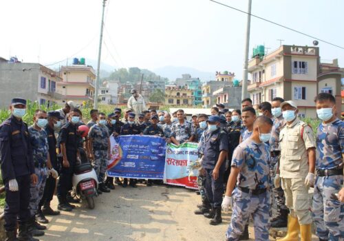 प्रहरी कार्यालय धादिङद्धारा अरुण खोला लगायत सार्वजनिक स्थानमा सरसफाइ