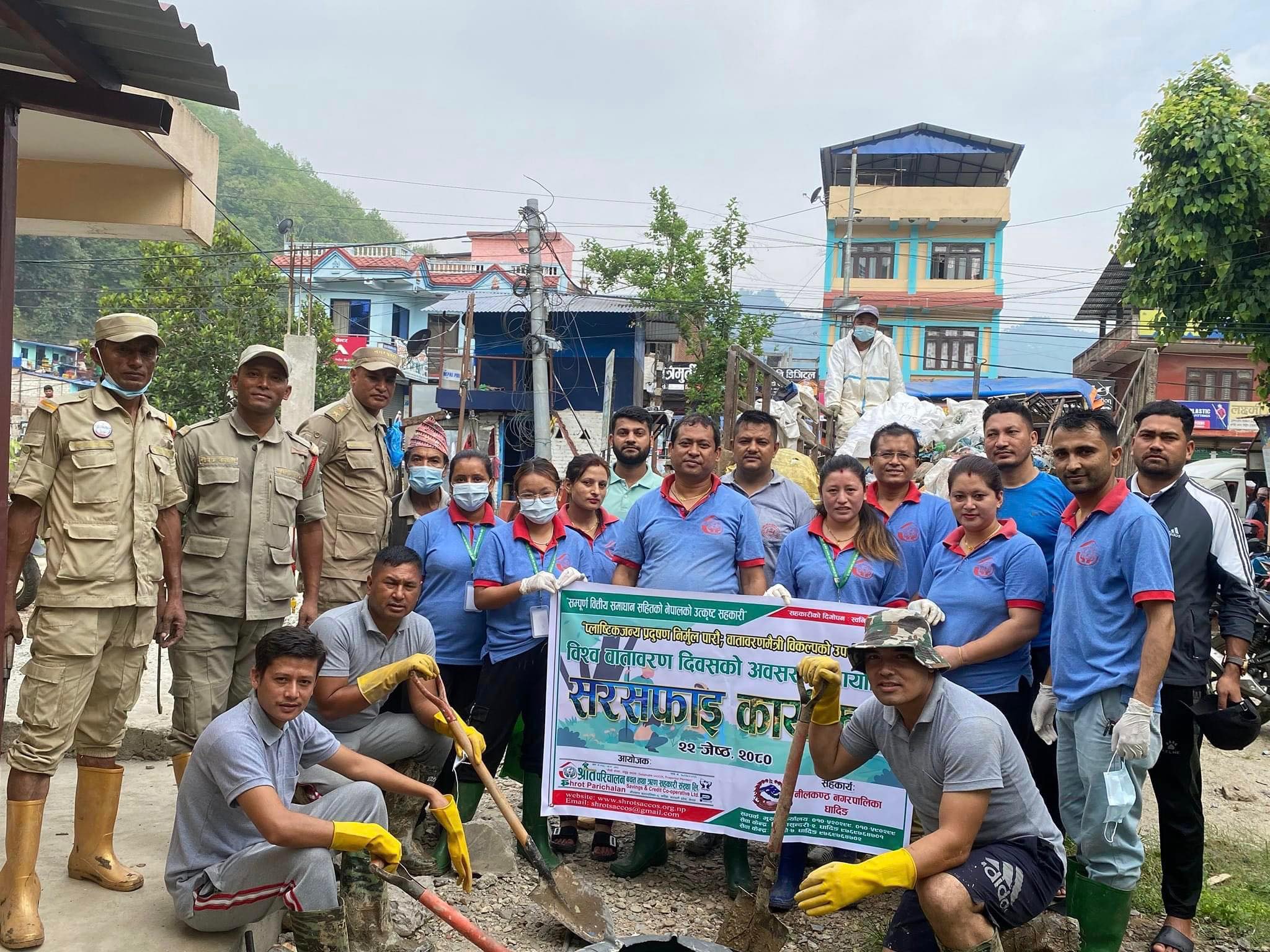 विश्व वातावरण दिवसको अवसरमा धादिङका विभिन्न स्थानमा सरसफाइ कार्यक्रम