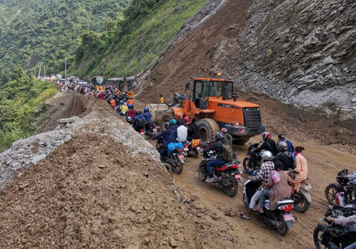 नारायणगढ मुग्लिन सडक दुईतर्फी सञ्चालनमा