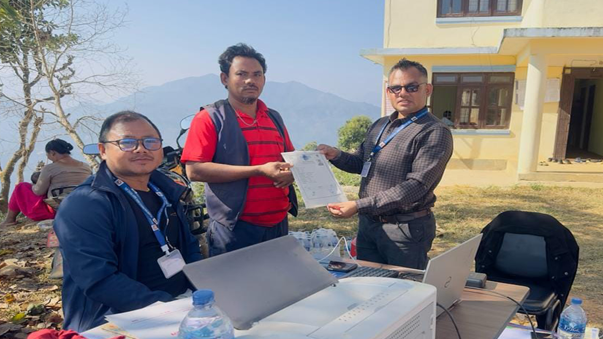 ज्वालामुखीमा पालिकाबाट प्रवाह हुने सेवा गाउँस्तरमै दिन एकीकृत घुम्ती शिविर संचालन