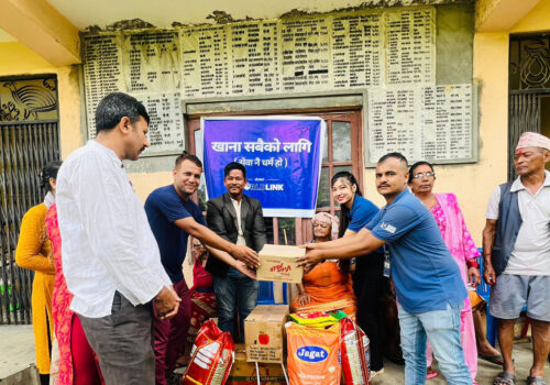 कुशे औँसीको अवसरमा वल्डलिङ्कद्धारा भद्रकाली गुरुकुल वृद्धाआश्रमलाई खाद्यान्न सहयोग